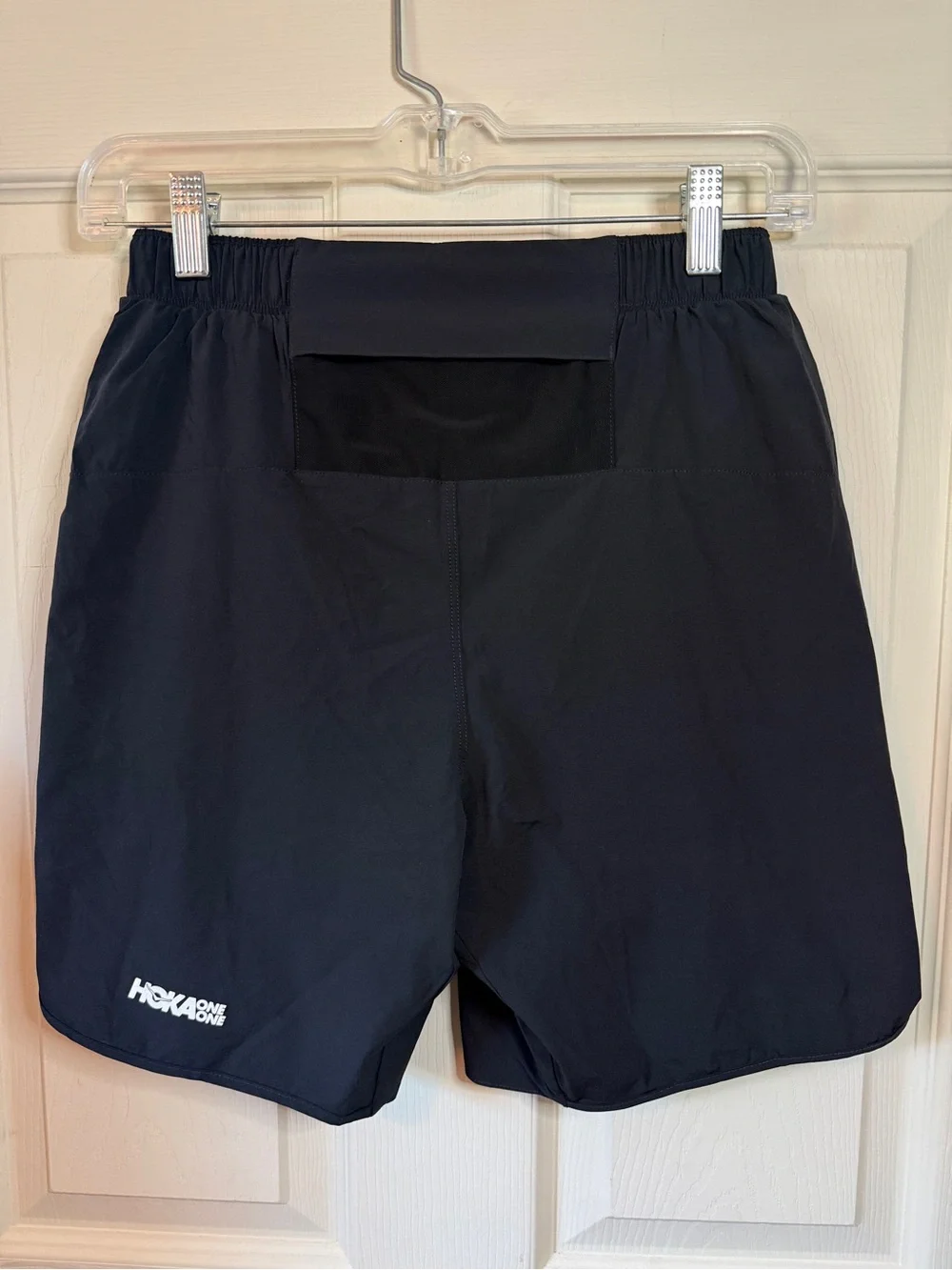 Hoka One One Men's Black performance Woven 7” Short Size Small NEW!